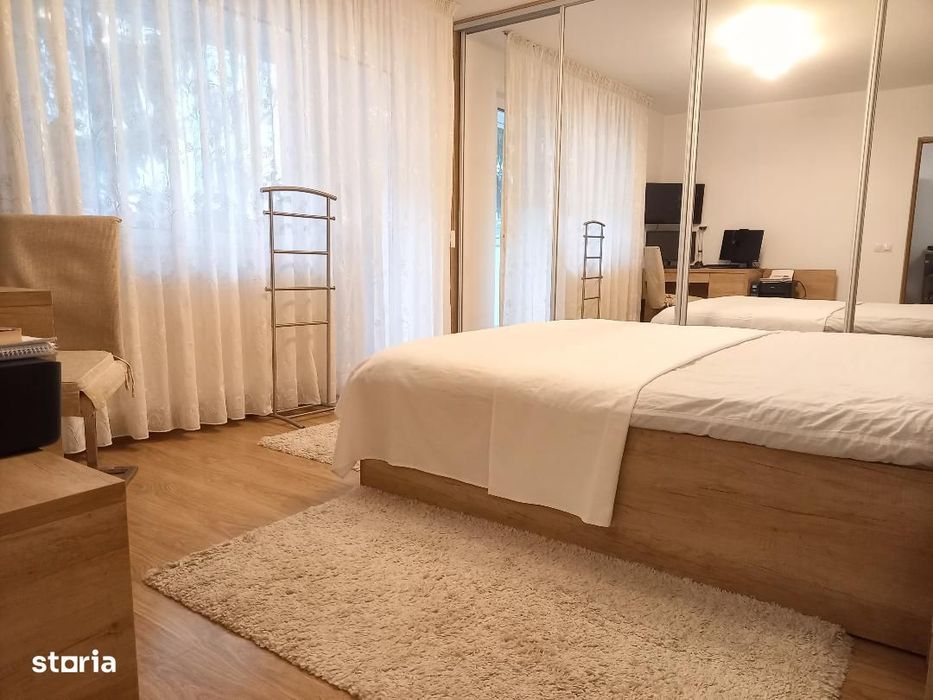 Persoana fizica vand apartament cu 3 camere in cartierul Manastur