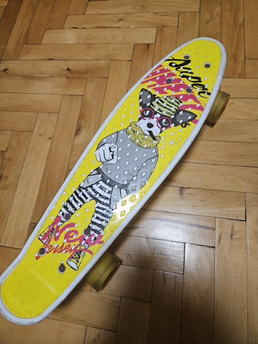 Пениборд със светещи колела