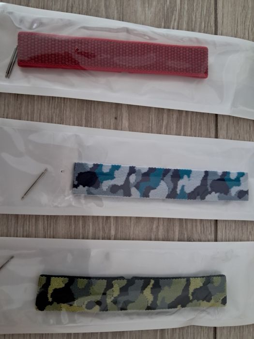 Браслеты разные продам.