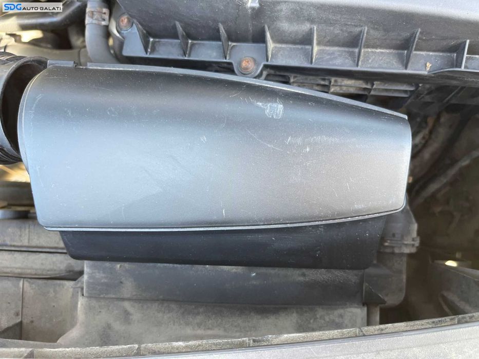 Priza Deflector Difuzor Captare Aer de pe Trager Tragher Volkswagen Caddy 2.0 TDI 2011 - 2015 [C4879]