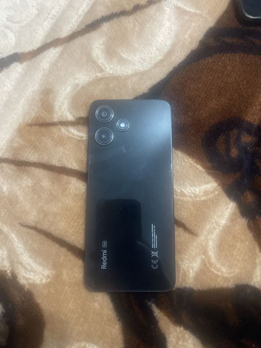 Vand telefoane stricate