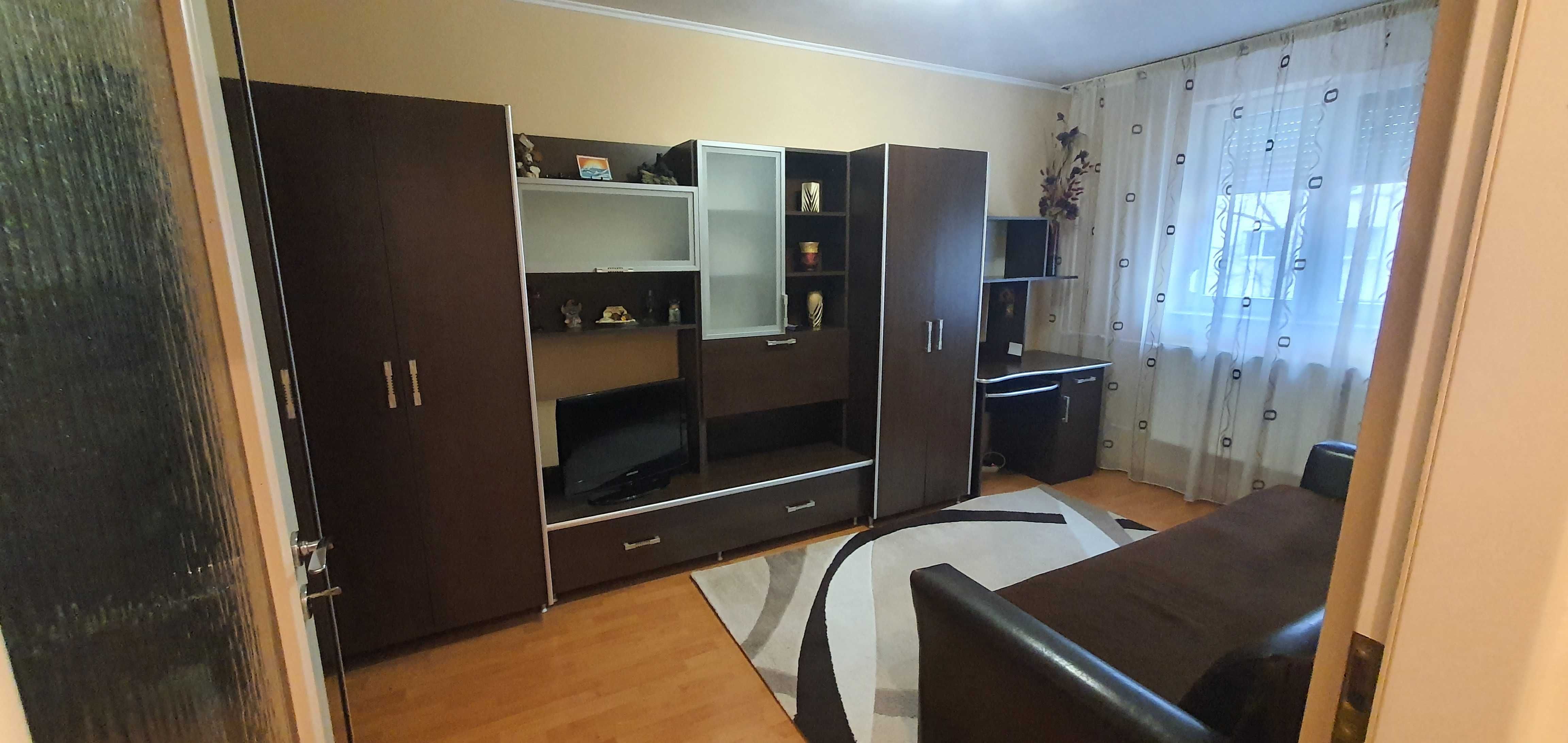 vând apartament 1 cameră