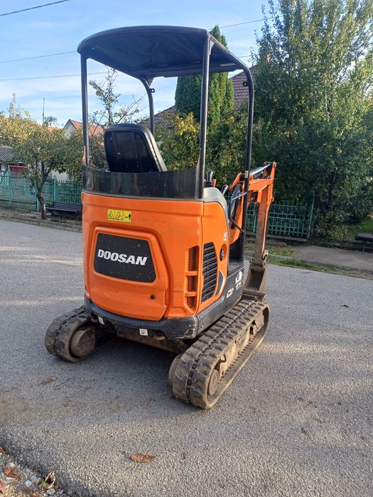 Miniexcavator bobcat(doosan)