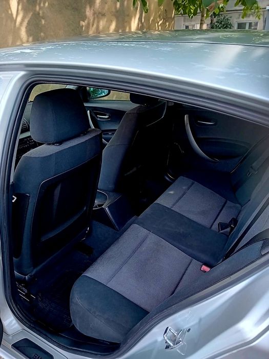 Vând BMW 116i cu multe piese noi