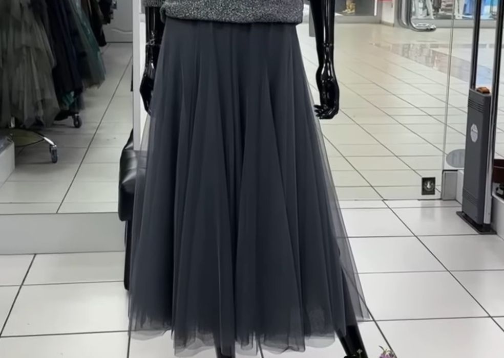 Юбка черного цвета