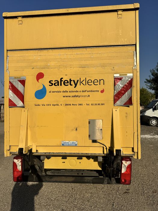 Vand/Schimb Mercedes Sprinter 413 cu lift/punte dubla