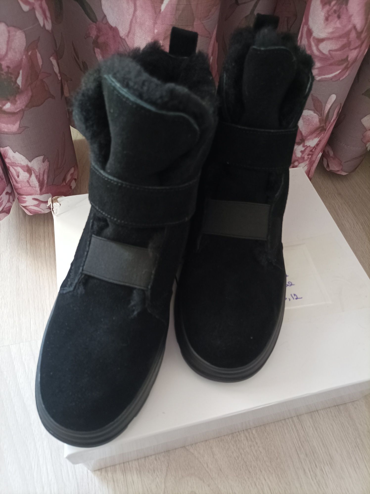 Ботинки зимние р.38