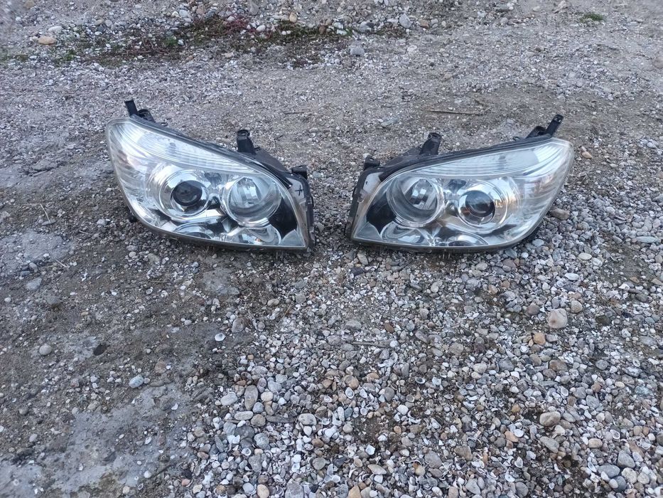 ляв или десен фар за тойота рав 4 06-11 TOYOTA RAV 4