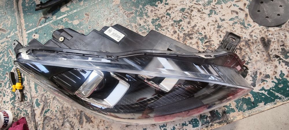 Far dreapta Ford kuga 2020