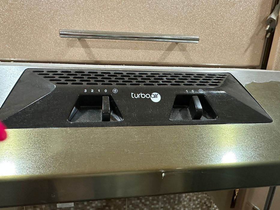 Продам вытяжку для кухни