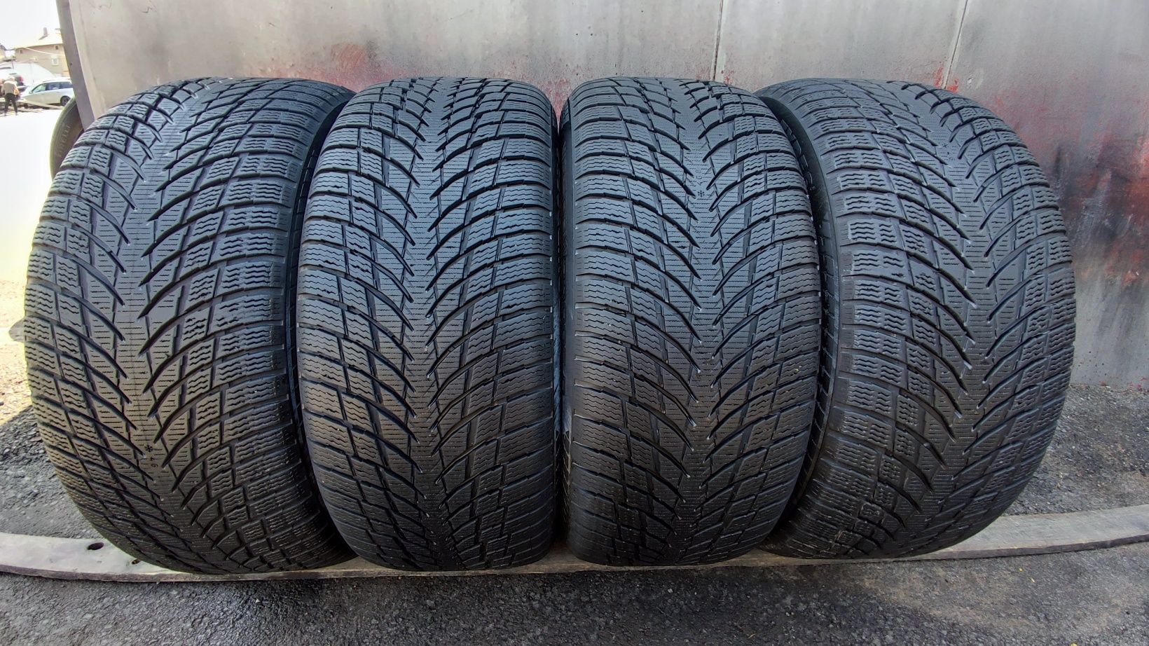 4бр. зимни гуми 245/45/19 Nokian WR Snowproof P
dot22
7/7.2mm
Добро съ