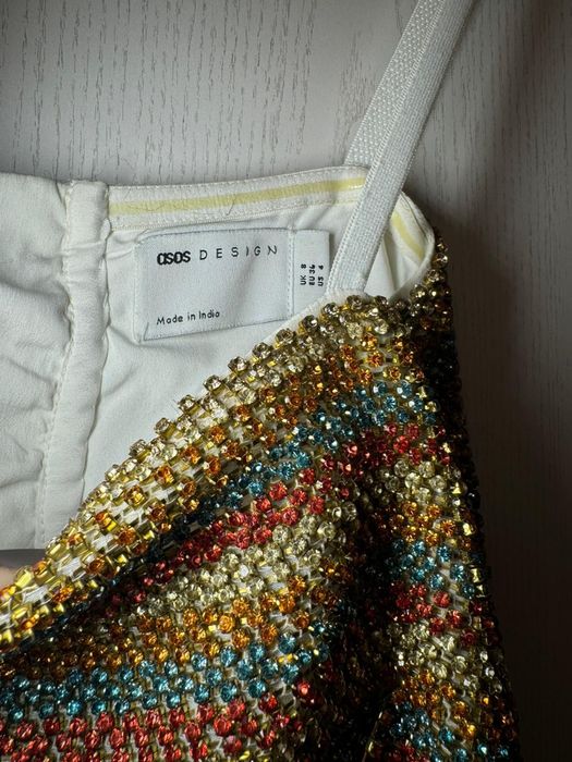 Top cu pietre multicolore