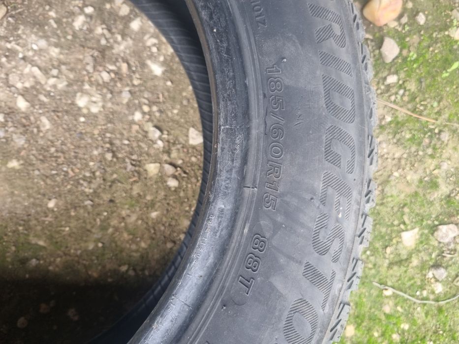 Зимни гуми 15 цола 2бр.