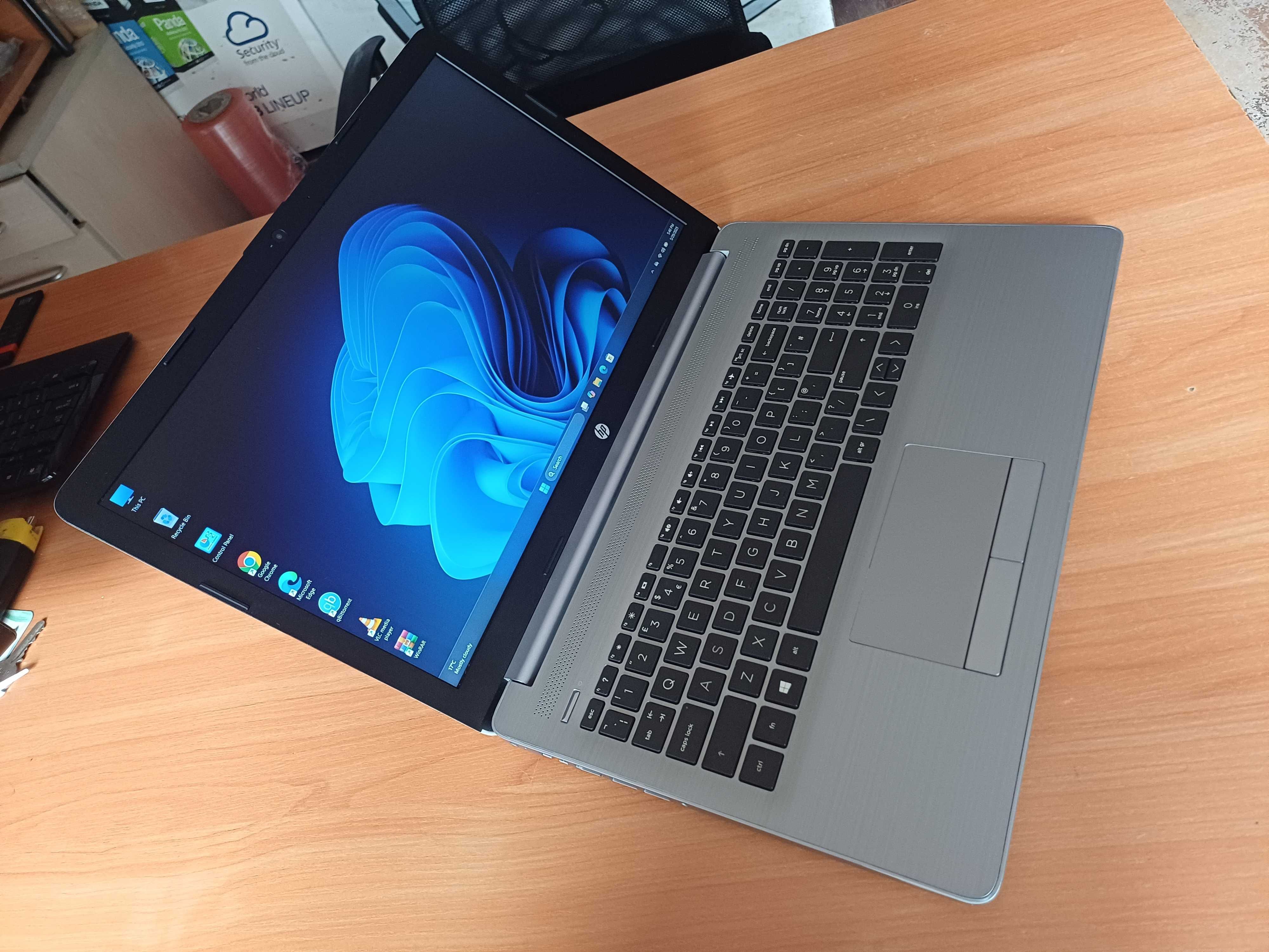 15.6'FullHD HP 255 G7 AMD Ryzen 5/16GB DDR4/512GB SSD