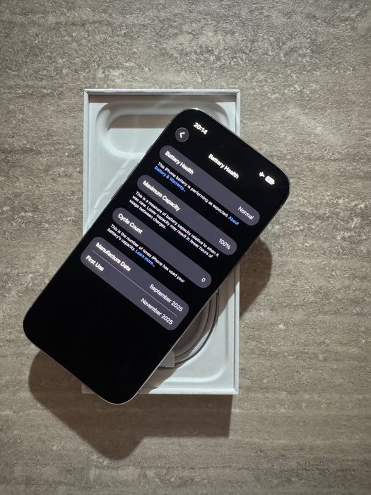 Iphone Air  Cloud White  256GB