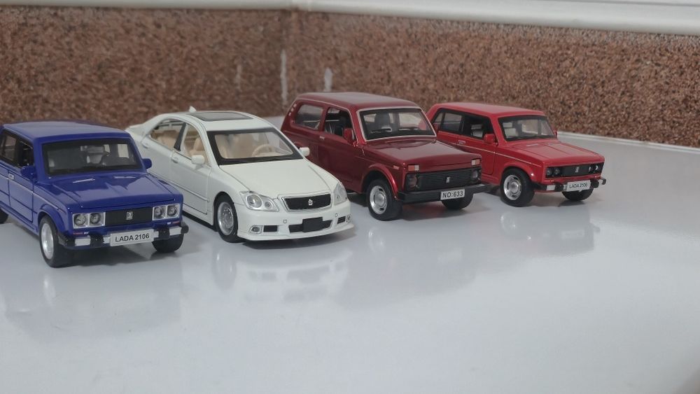 Продам модели  (масштабные коллекционные автомобили)