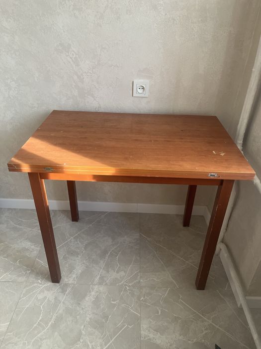 Стол кухонный стол