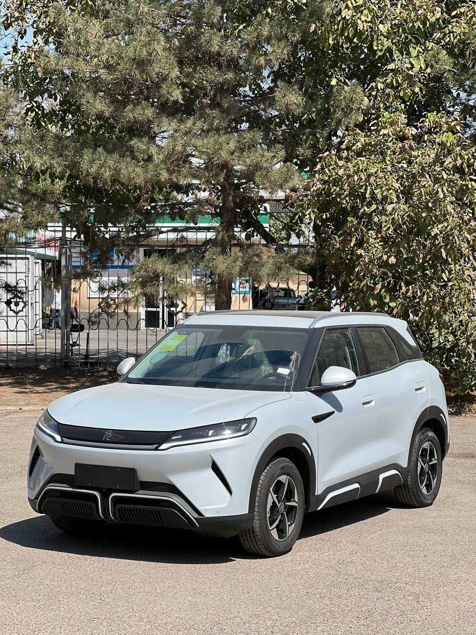 Byd Yuan Up 3 positsiya