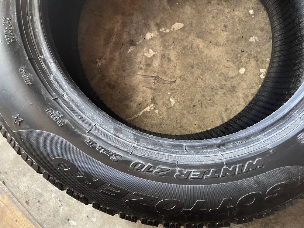 225/60/R17 Pirelli Sottozero Winter 210 RUN FLAT