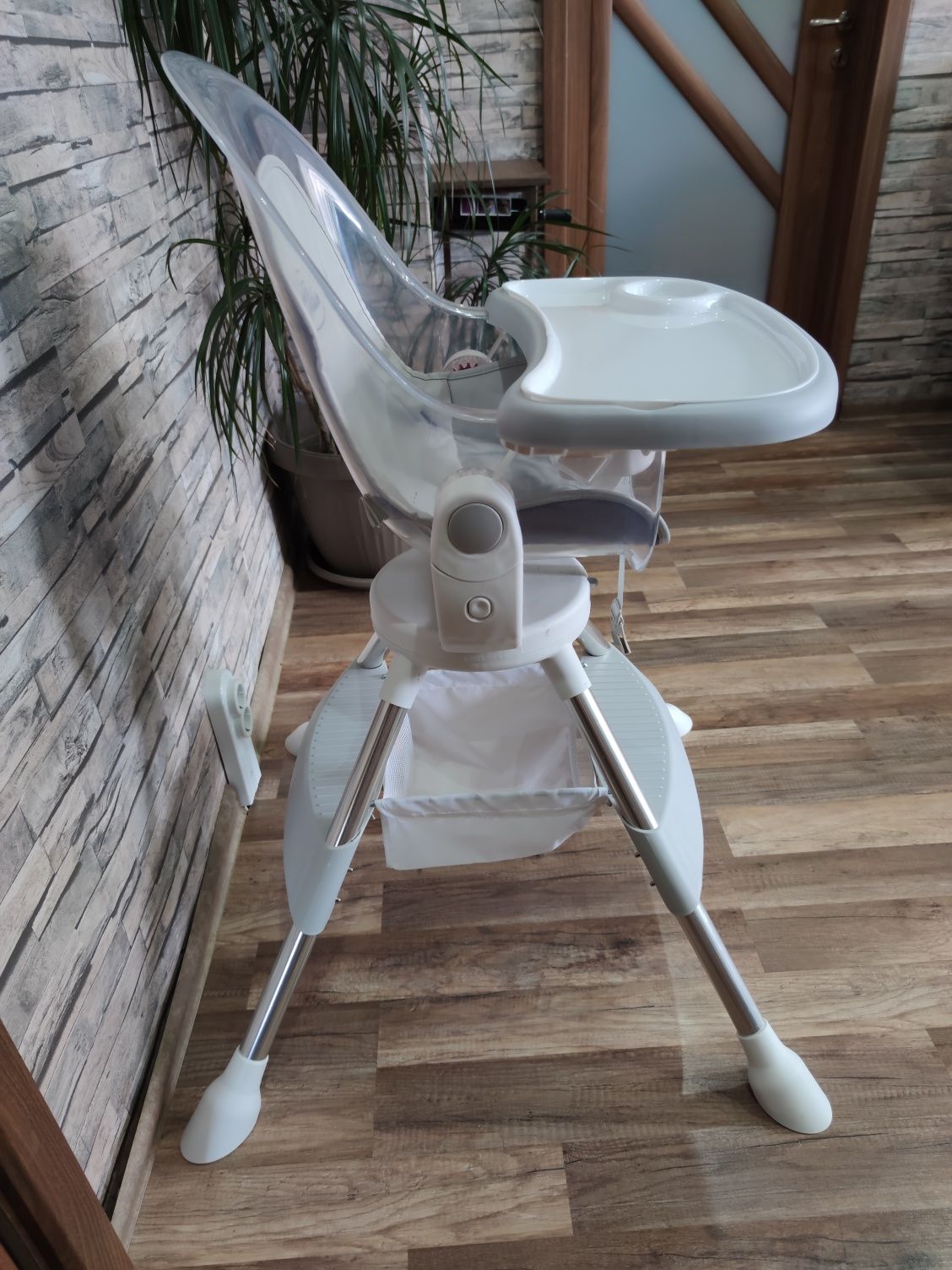 Chipolino Vision въртящо столче за хранене