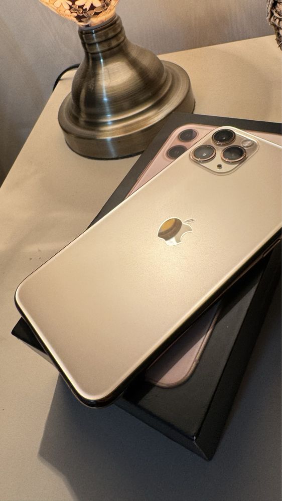 IPHONE 11 pro Gold 256 Gb