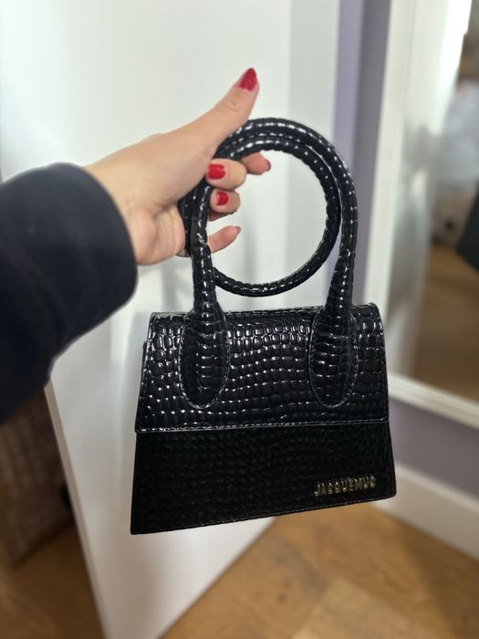Черна чанта Jacquemus