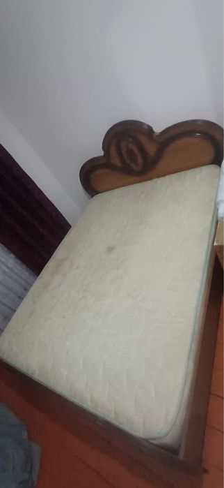 Двухспальная кровать