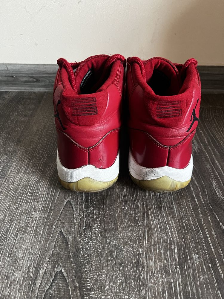 Обувки Jordan 11 Retro Win Like 96