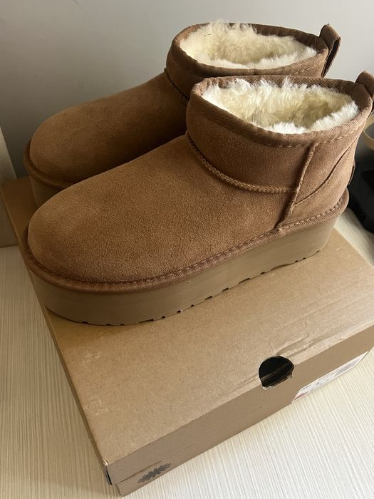 Боти  UGG от естествена агнешка кожа