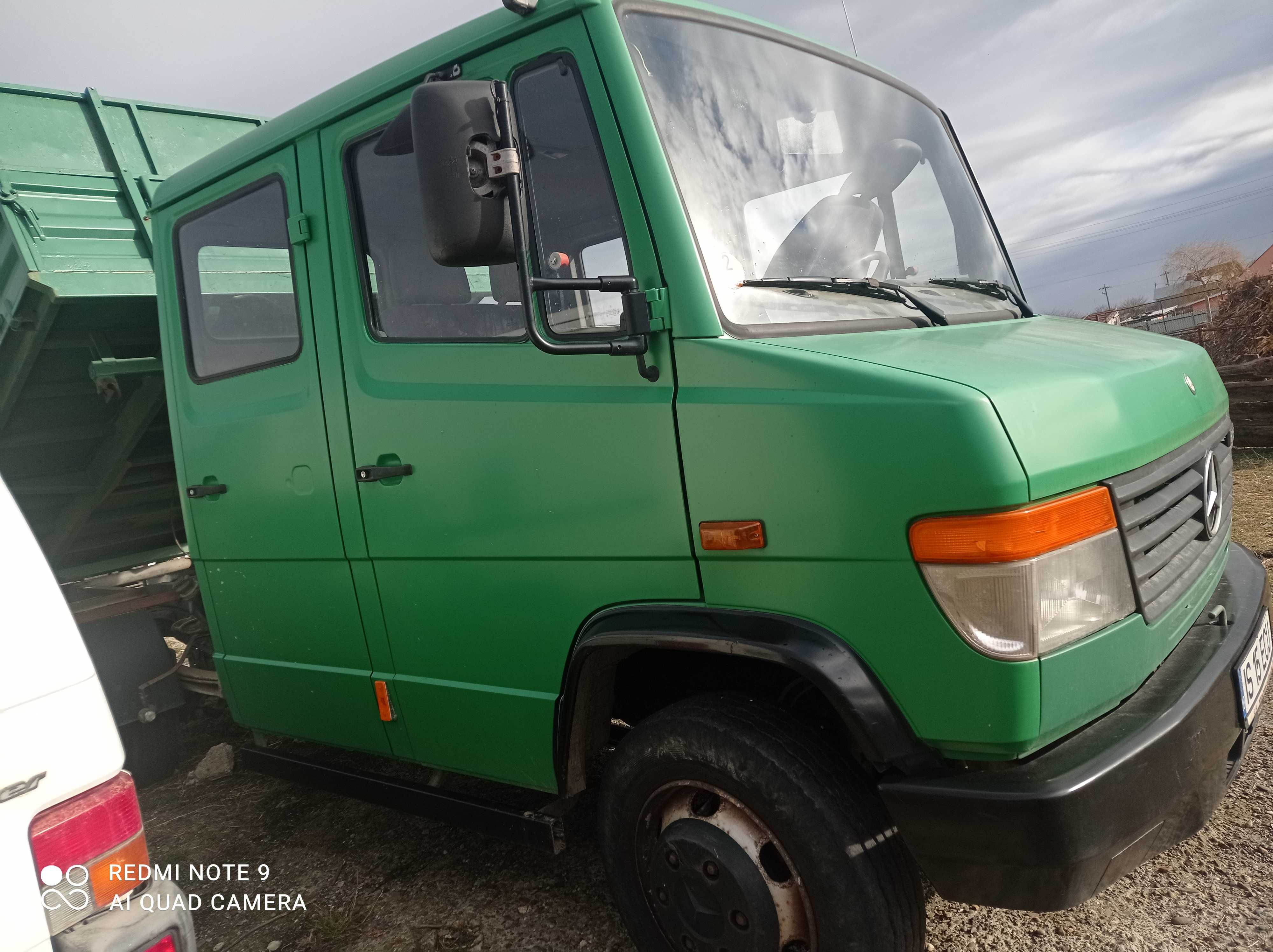 Mercedes Vario basculabil 3 parti