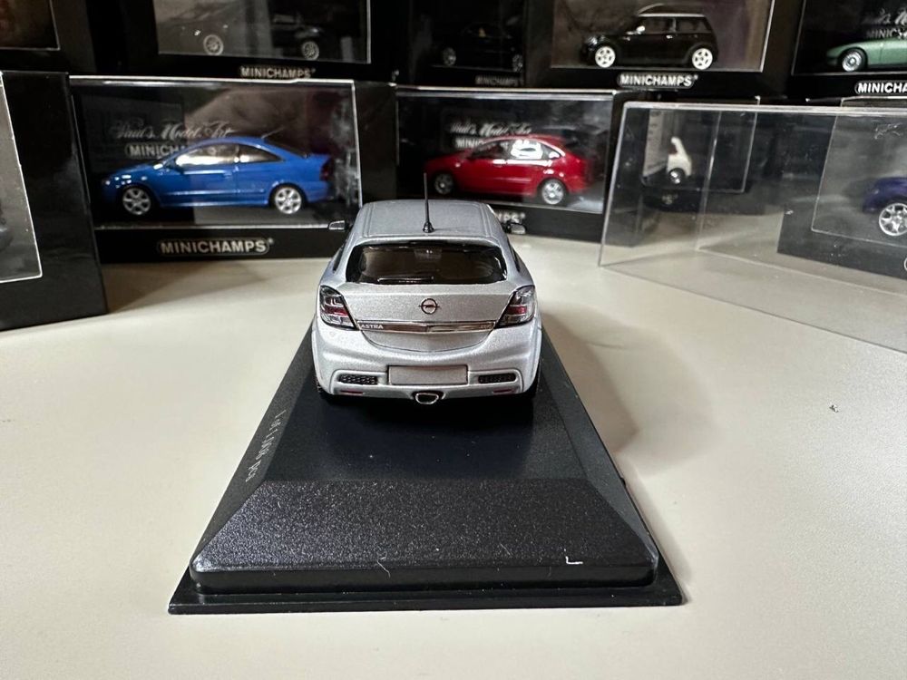 Macheta Opel Astra Gtc Opc 1:43 Minichamps