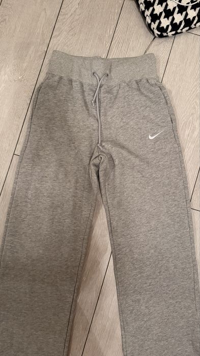 Долнище nike phoenix