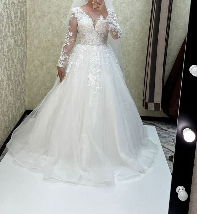 Свадебное платье