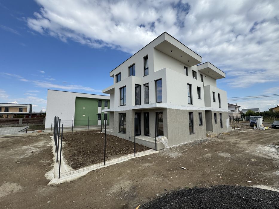 Proprietar - Apartamente 3 Camere 80 mp Util în Dumbrăvița, Zona IKEA