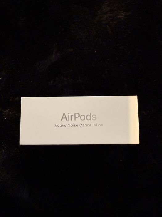 AirPods 4 Noise Cancellation