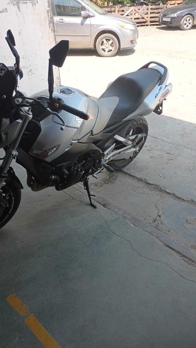 Suzuki GSR600 2011