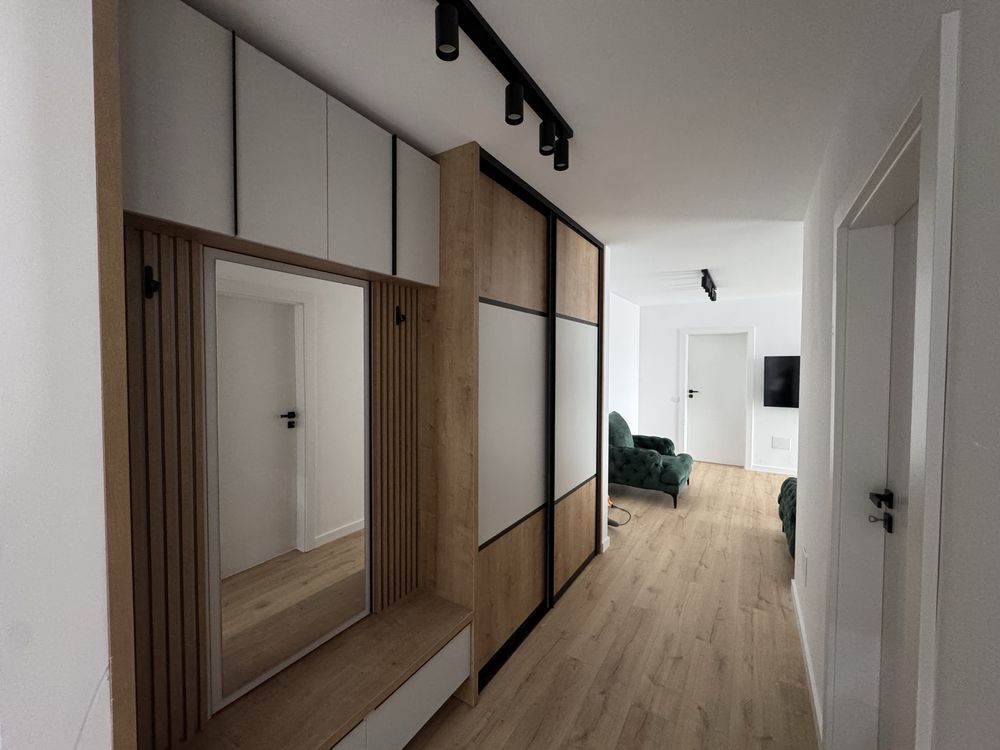 Vand apartament cu 3 camere, 2 bai si terasa de 25mp in Elite City