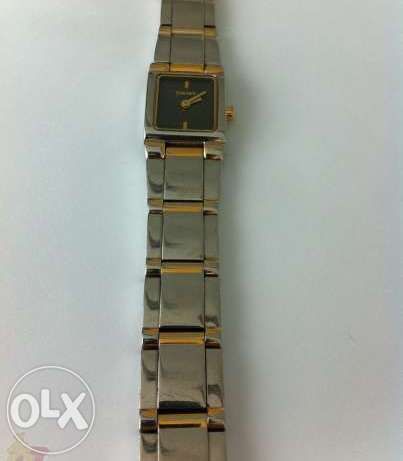 часовник " DKNY " Дона Карън оригинален с кутия-счупена и книжка