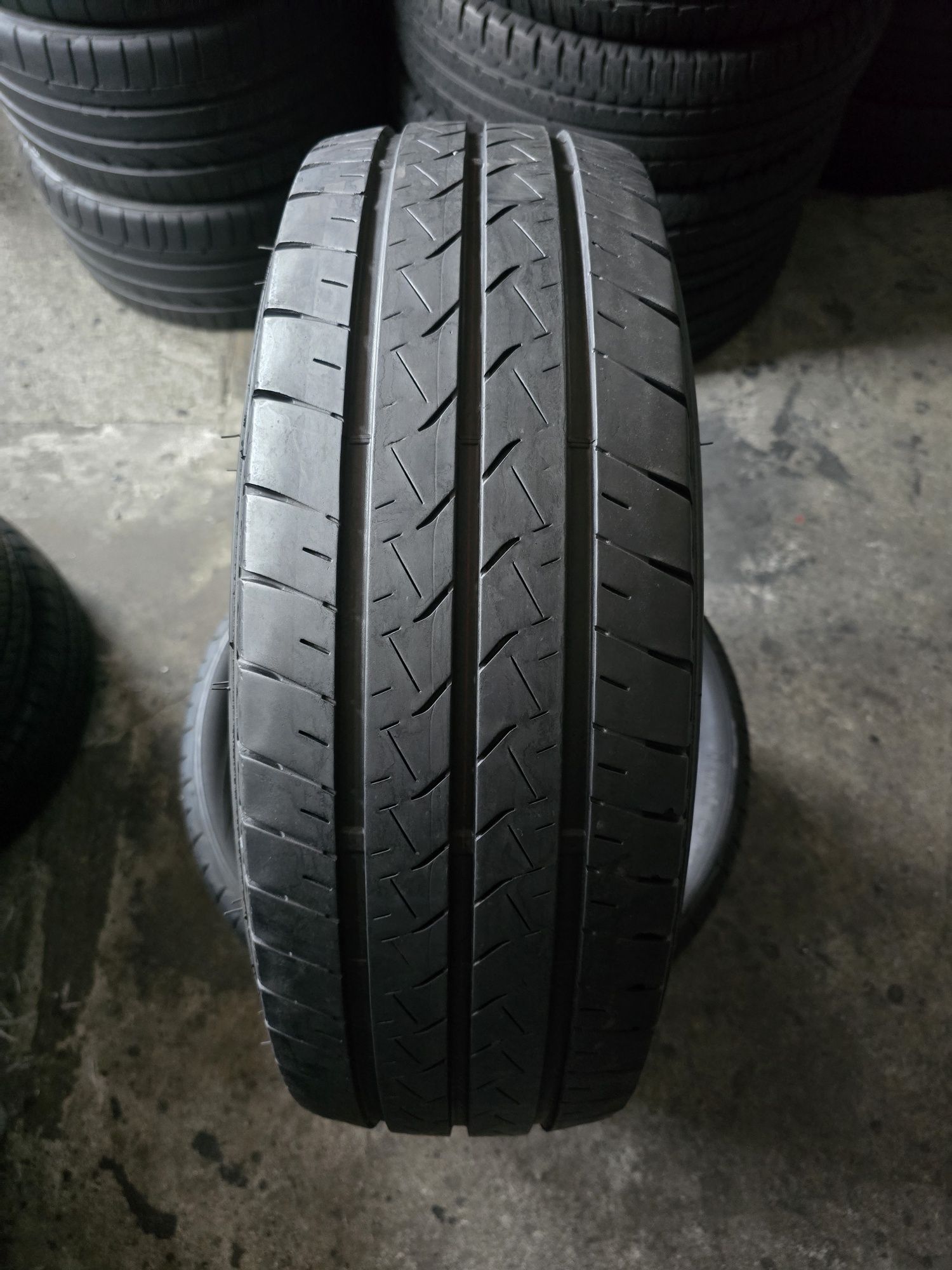 Bridgestone 225/65 R16 C 112/110T vară