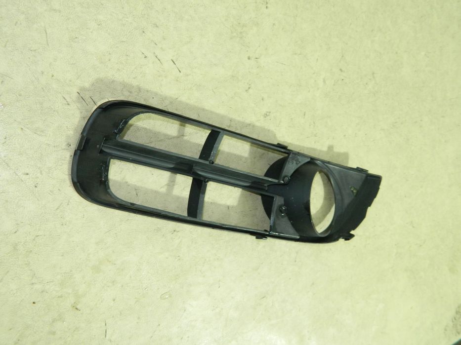 Grila proiector partea dreapta, Skoda Fabia 2  /  Roomster, 2007, 2008, 2009, 2010, , 5J0853666