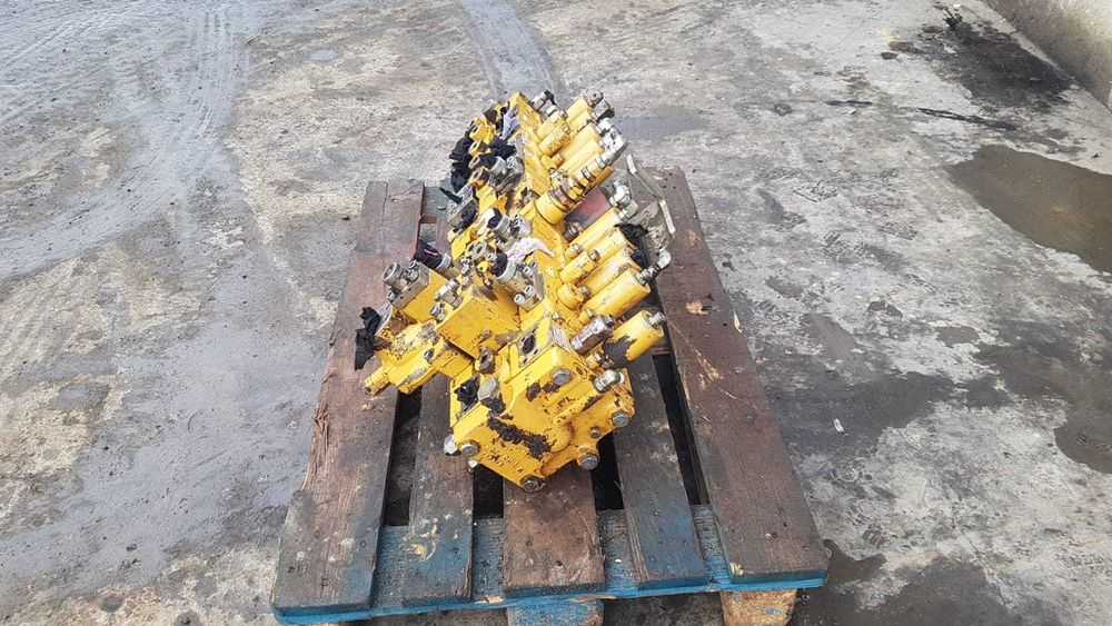 Distribuitor hidraulic Caterpillar 259-7424 Cat 323D,324D ,325D