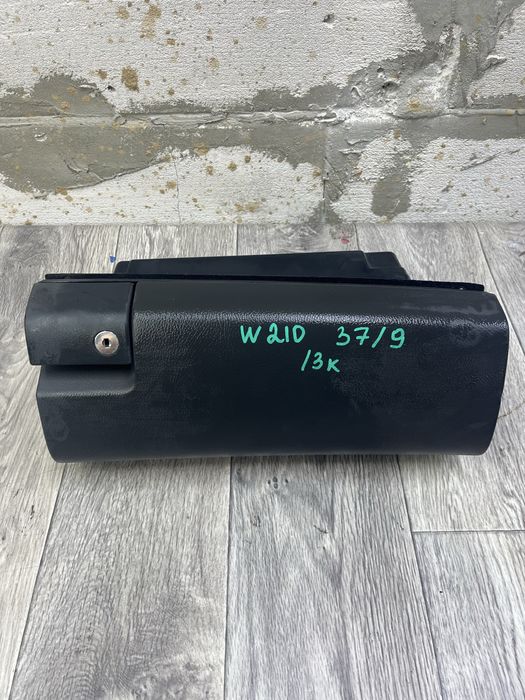 Бордачек на мерседес 210 с Германии.