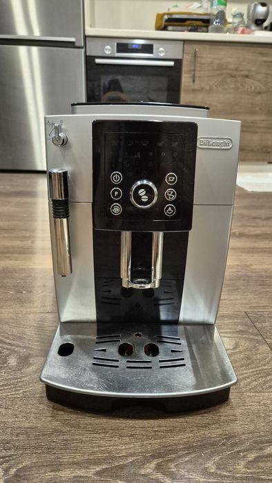 Кафеавтомат DELONGHI
