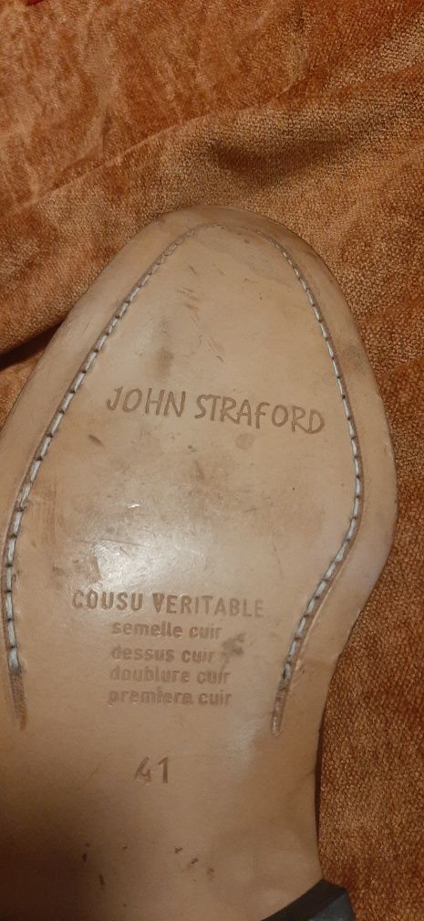 Pantofi John Straford mărimea 41 aproape noi