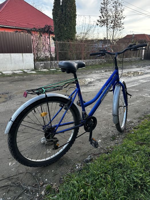Vand bicicleta impecabila