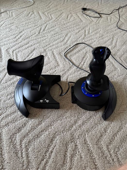 Joystick Thrustmaster T.FLIGHT HOTAS 4 Oficial pentru PlayStation, PC