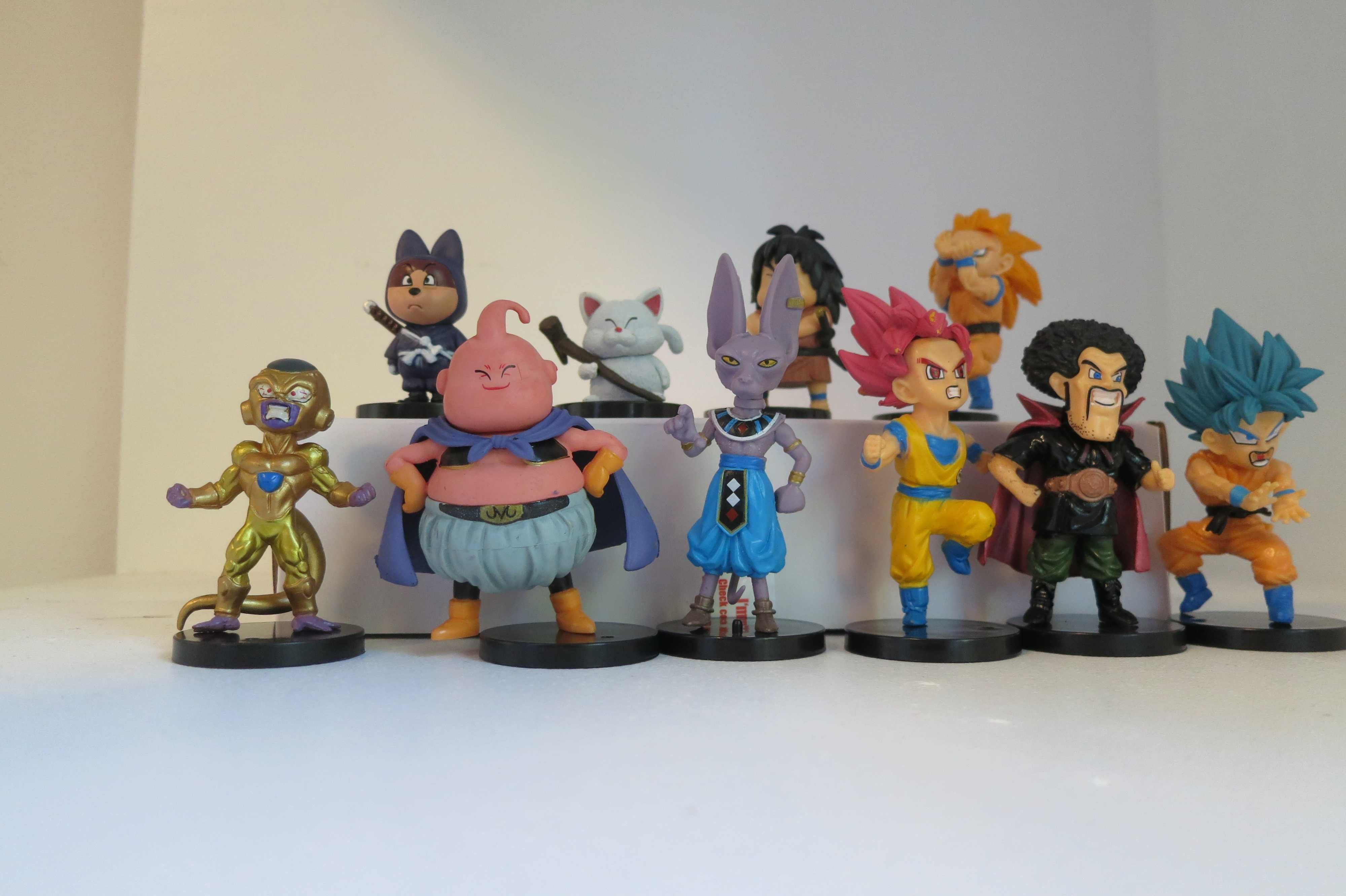 figurine din dragon ball z, vegeta, goku