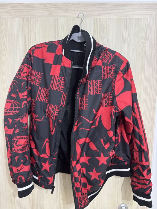 Jacheta Nike - stare ca noua