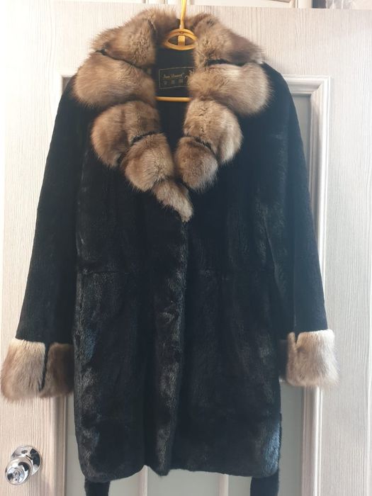 Продам Норковую шубу