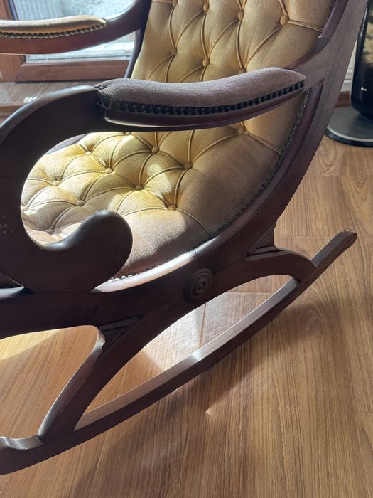 Balansoar Chesterfield